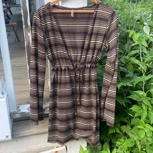 Vitamin A Long Sleeve V Neck Hoodie Shimmer Cover Up Women's Size S